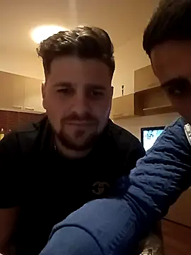 Groman1998G Chatroom