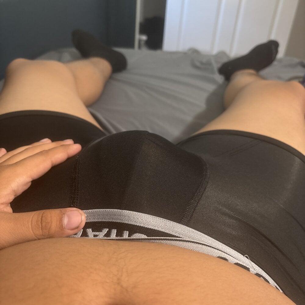 Hornydude9265 Chatroom