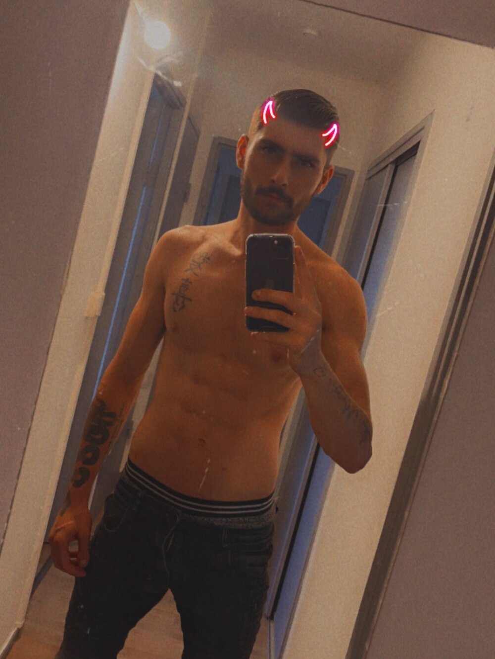 Hugo-tentation34 Chatroom