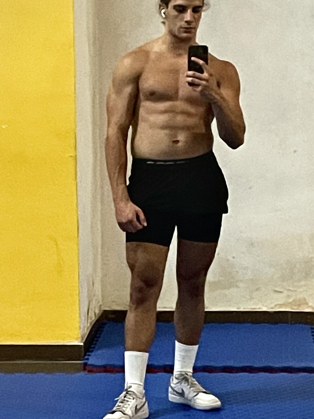 Joe_massive Chatroom