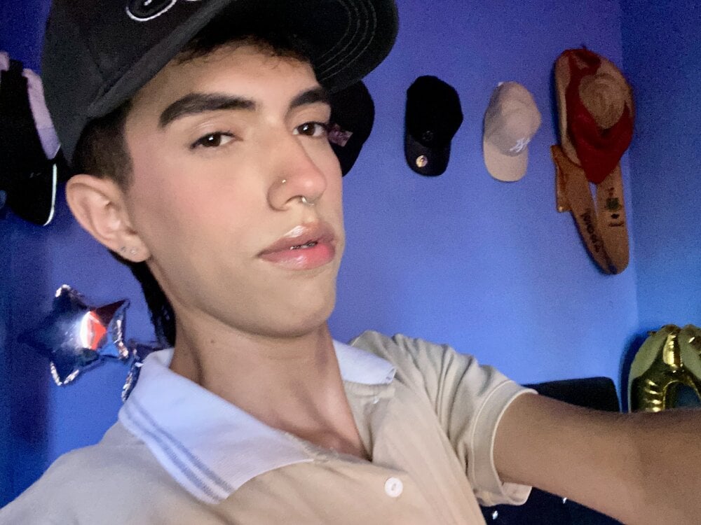 Juan_Gomezz26 Chatroom