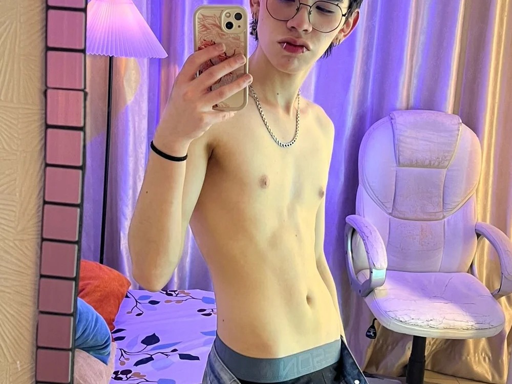 Kim_Adrien Chatroom