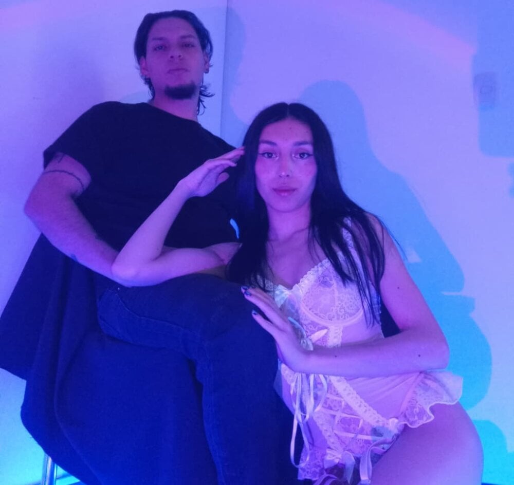 Laia_and_Damian Chatroom