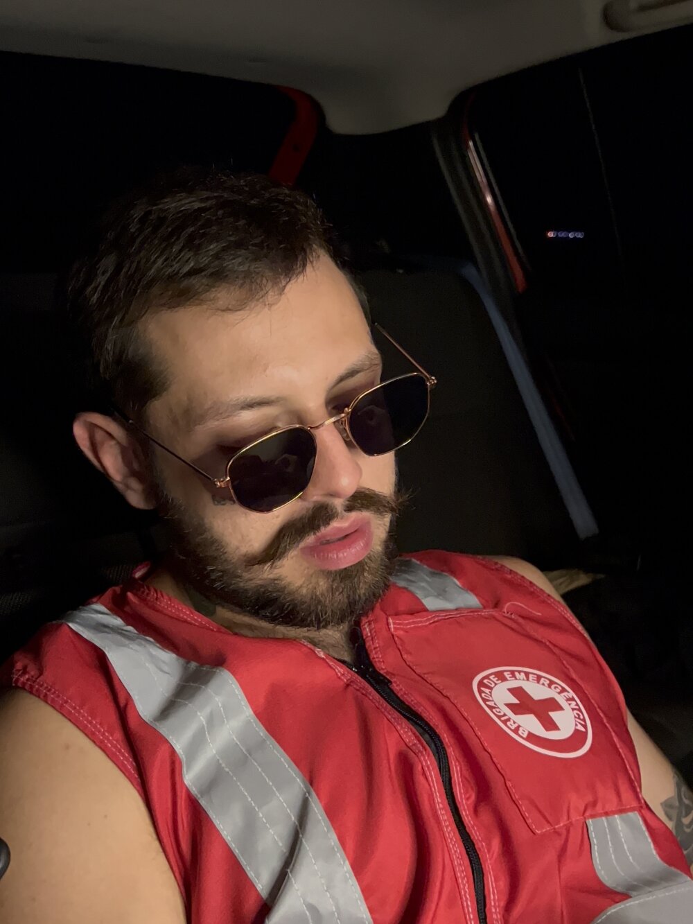 LaranjinhaLuccasKonig Chatroom