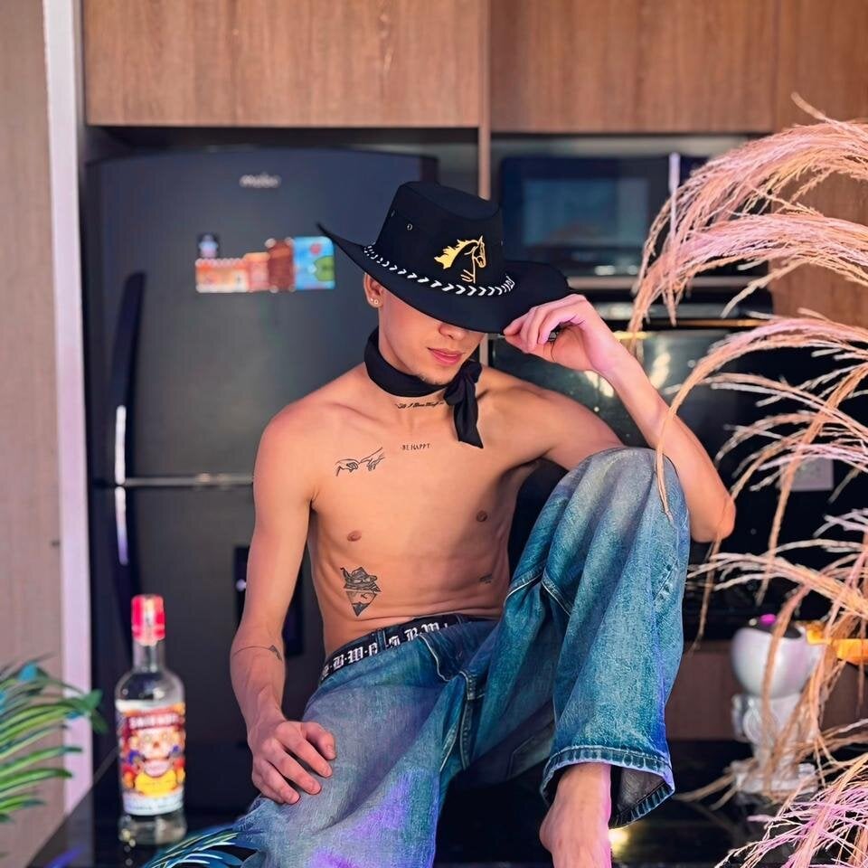 LennerCollins_ Chatroom