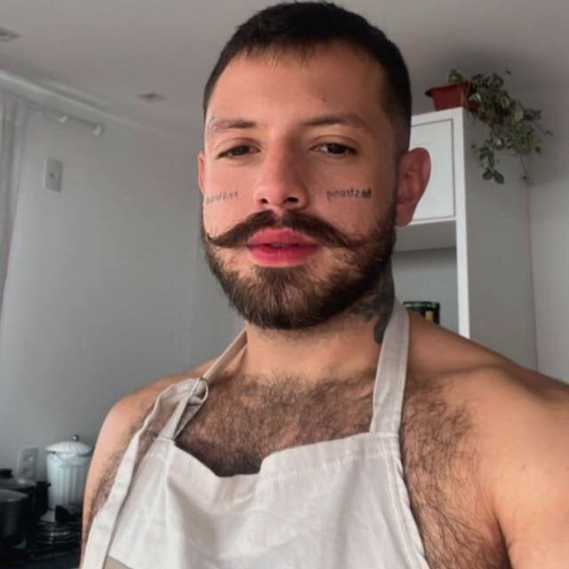 Luccaskonig Chatroom