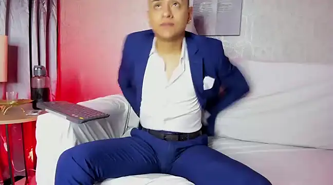 Lucii_fer_ Chatroom