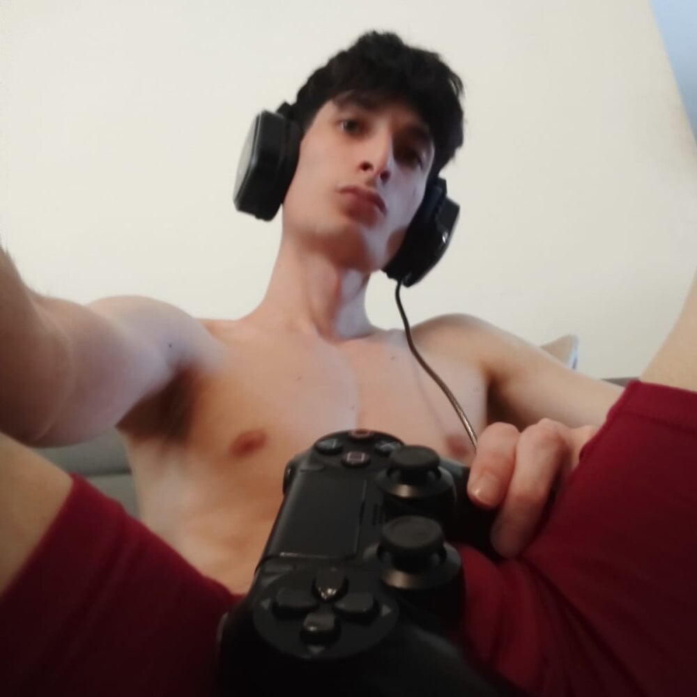 Luke_Carter Chatroom