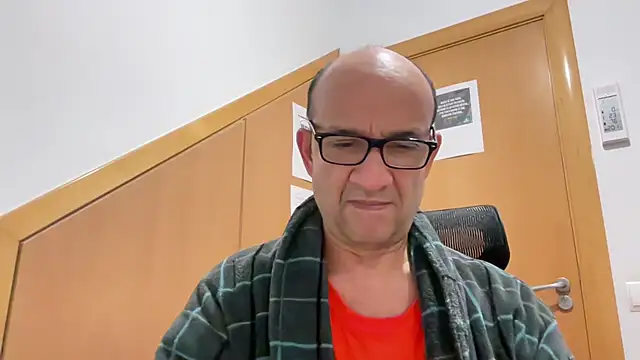 MARI-LUIZ Chatroom