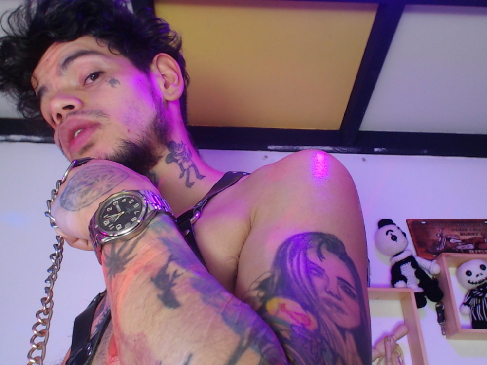 MASTER_LEVIATAN_ Chatroom