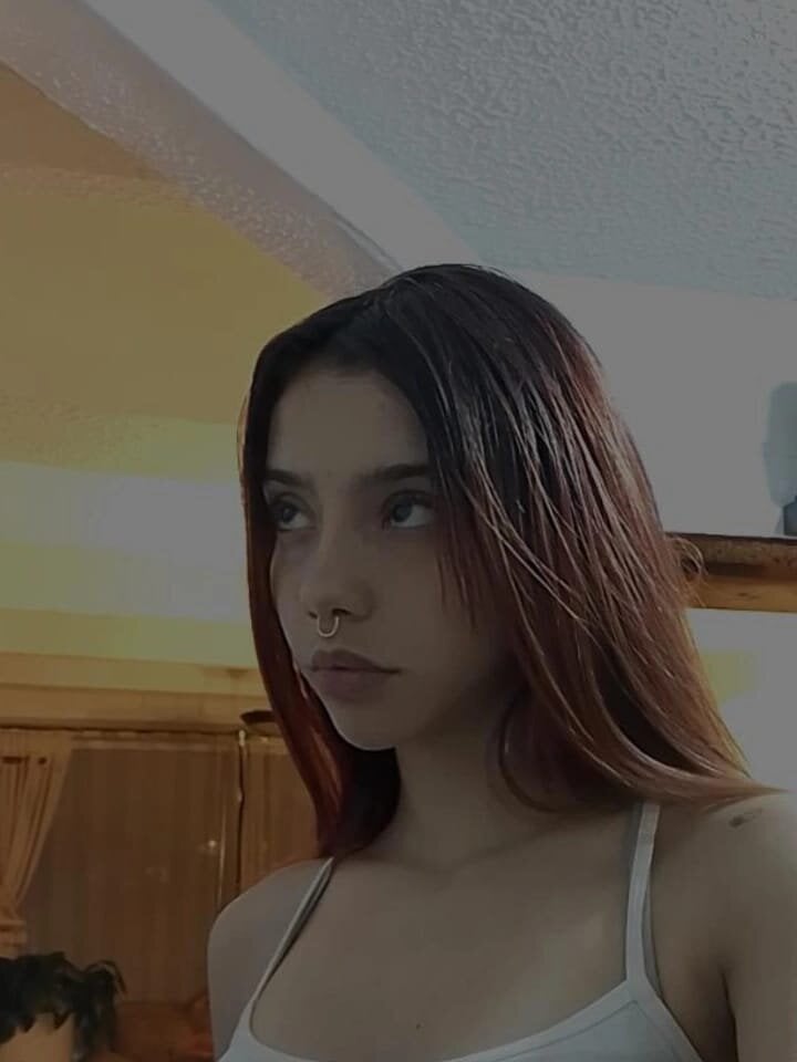 MIA_CUUTE- Chatroom