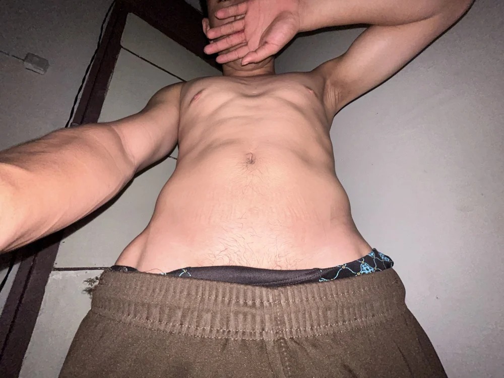 Mackycums Chatroom