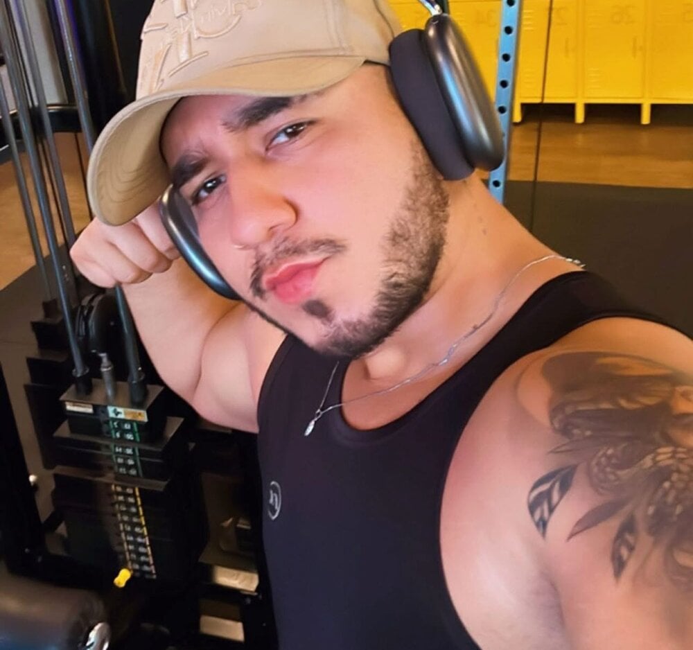 MarcusConnor Chatroom