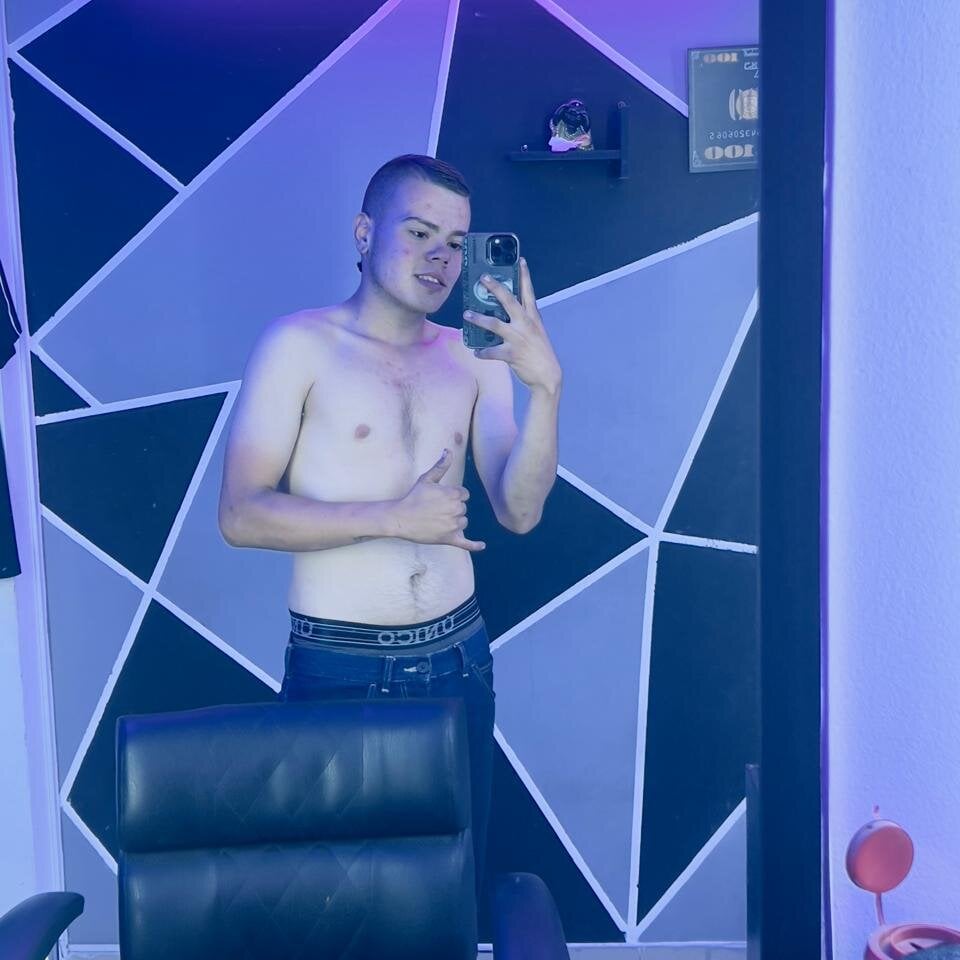 Max_and_pandora Chatroom