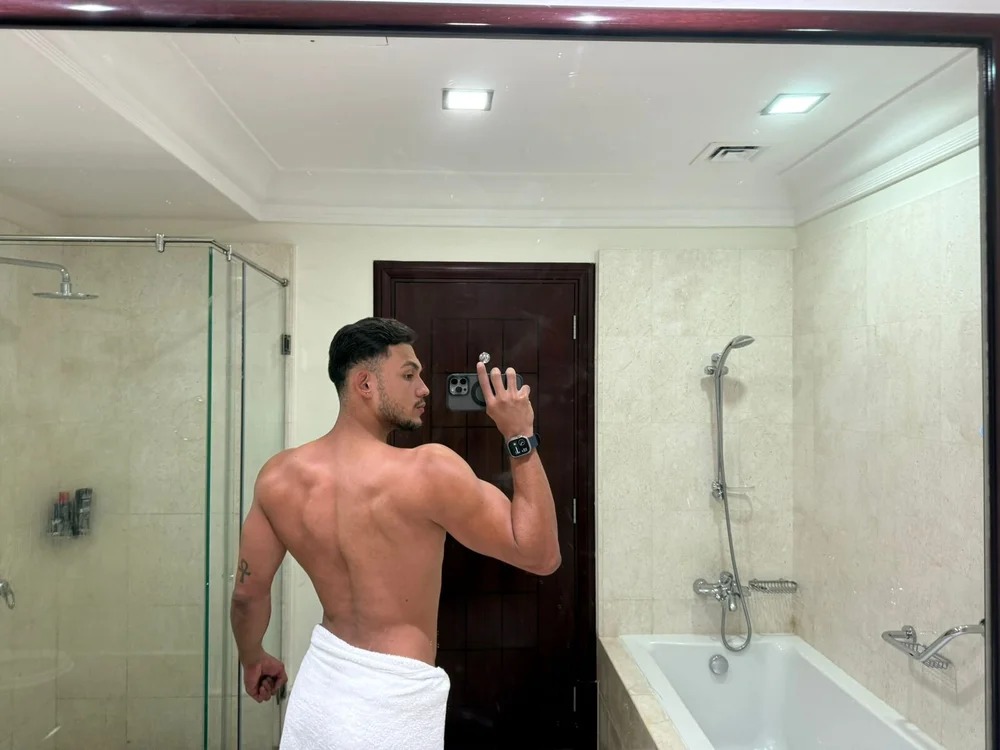 Maximo_Dominic Chatroom