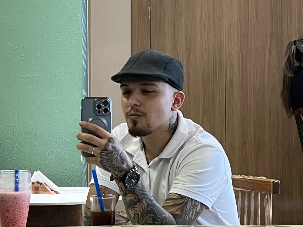Maximo_Garcia17 Chatroom