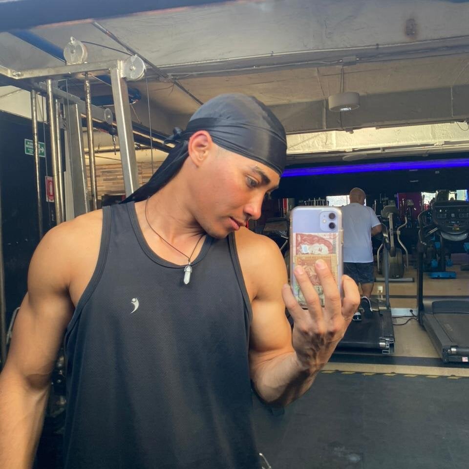 Maximo_Zahir Chatroom