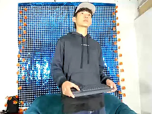 Maxxi_hot23