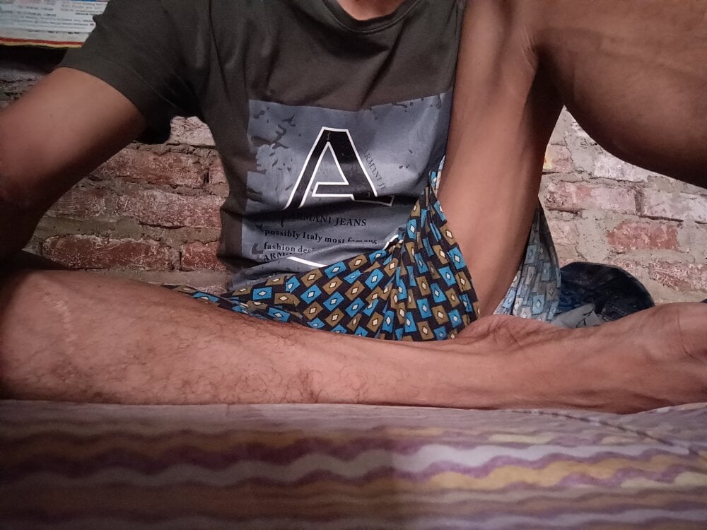 MilfLoverBoy2K25 Chatroom