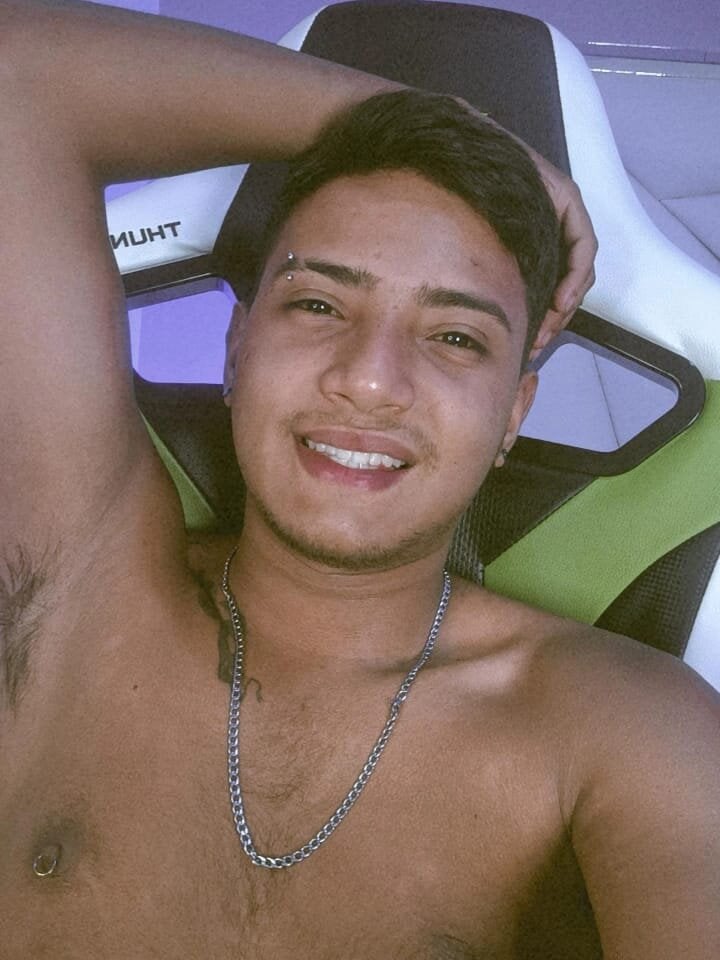 Miller_LatinBoy Chatroom