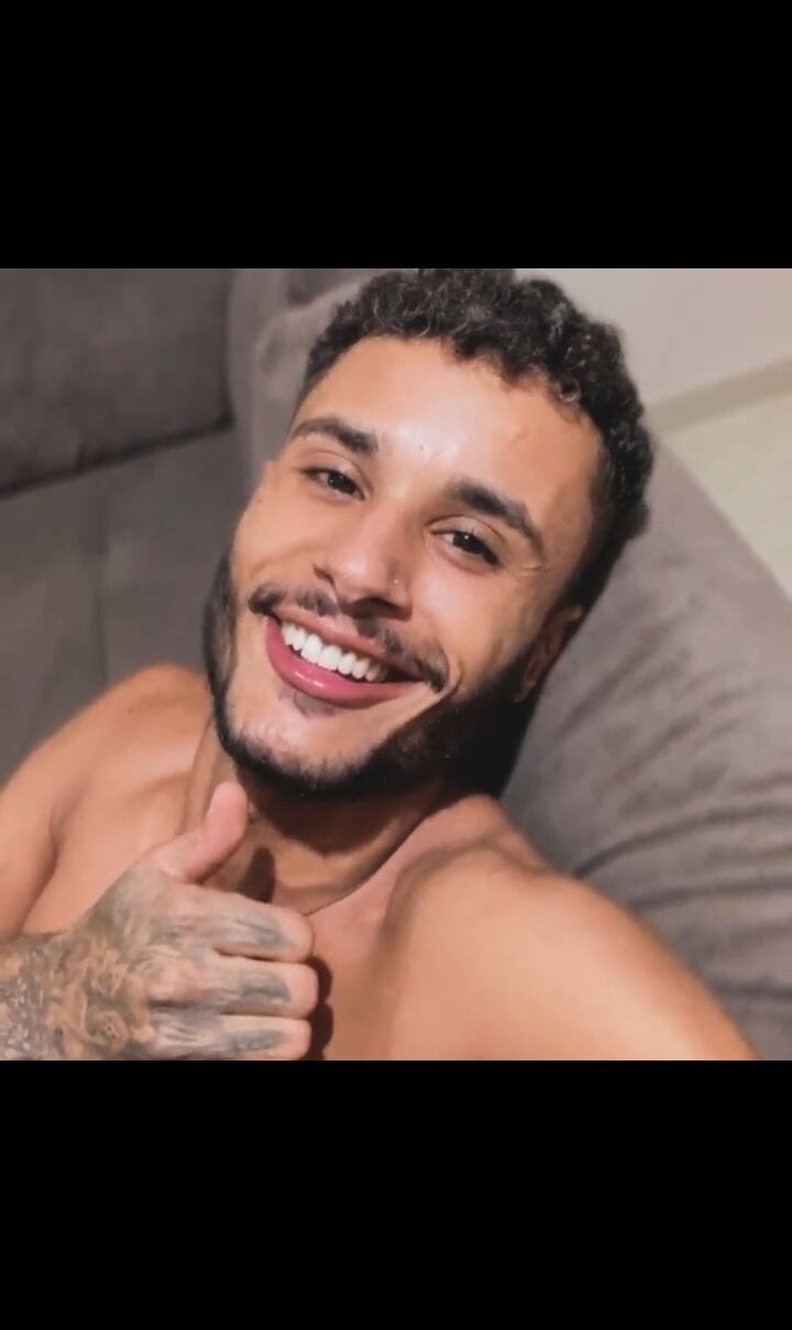 MorenoTatuado21c Chatroom