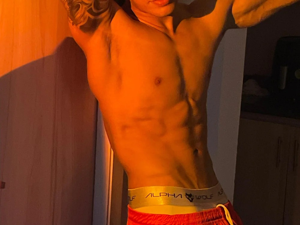 Mr_adrian Chatroom
