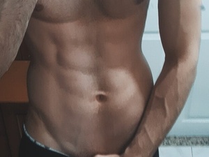 Muscularbomb