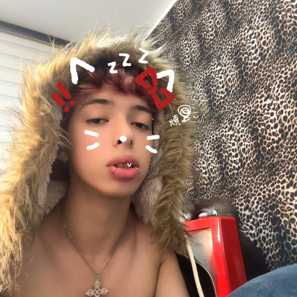 Otter_Starr Chatroom