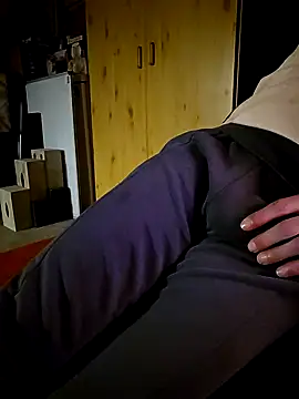 PassiveStute25 Chatroom