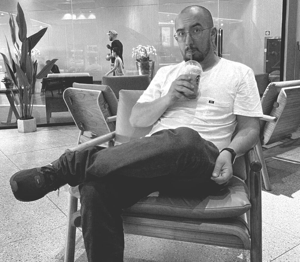 PoneiHetero Chatroom