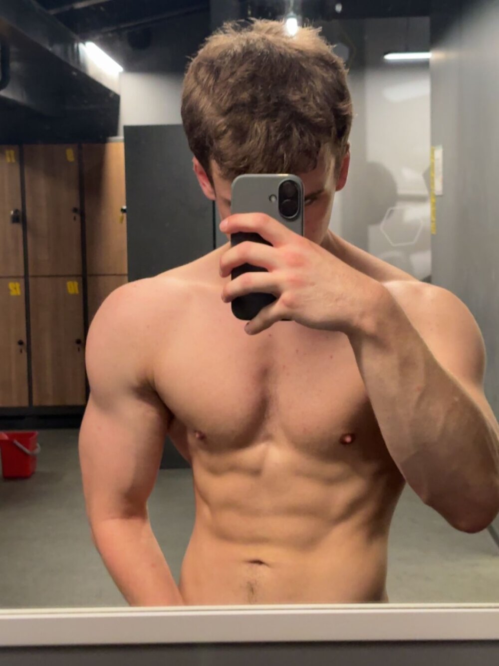 Ricky_Becko Chatroom