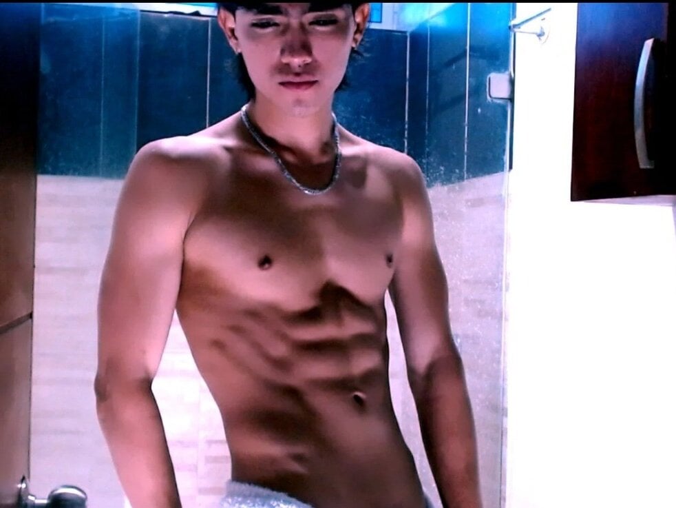 RomeoMillerr Chatroom