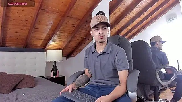 Sebastian_Berne Chatroom
