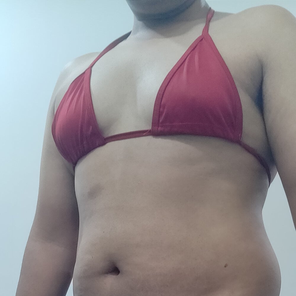 Sissydoggy Chatroom