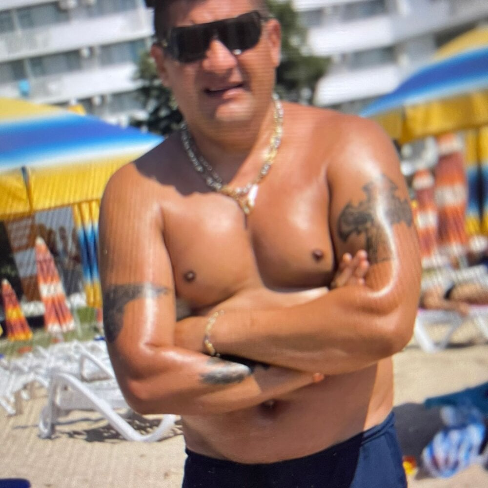 SpartacusDaddy48 Chatroom