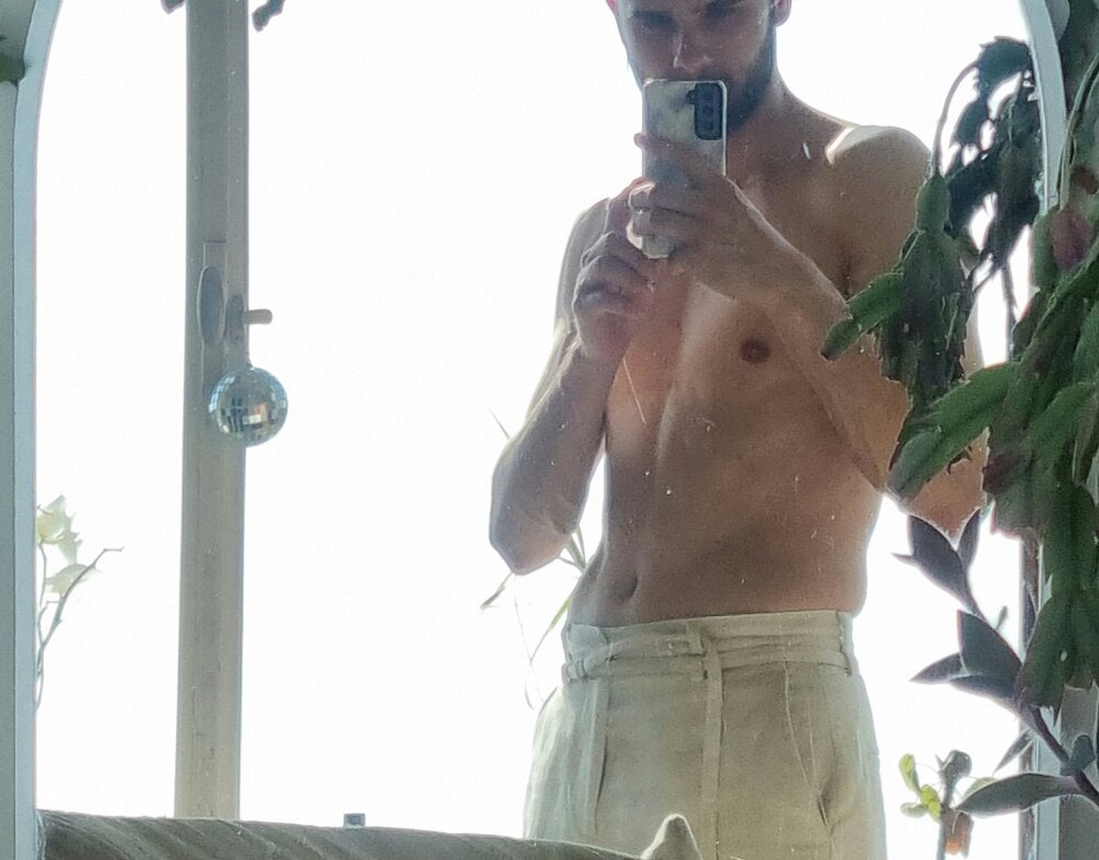 Squirtproff@xh Chatroom