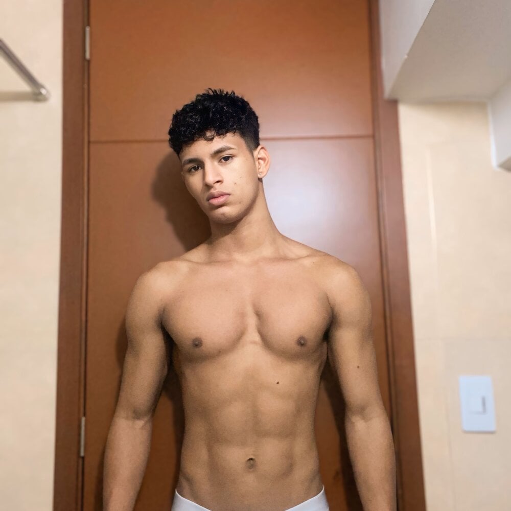 Stiven_And_CalvinHots Chatroom