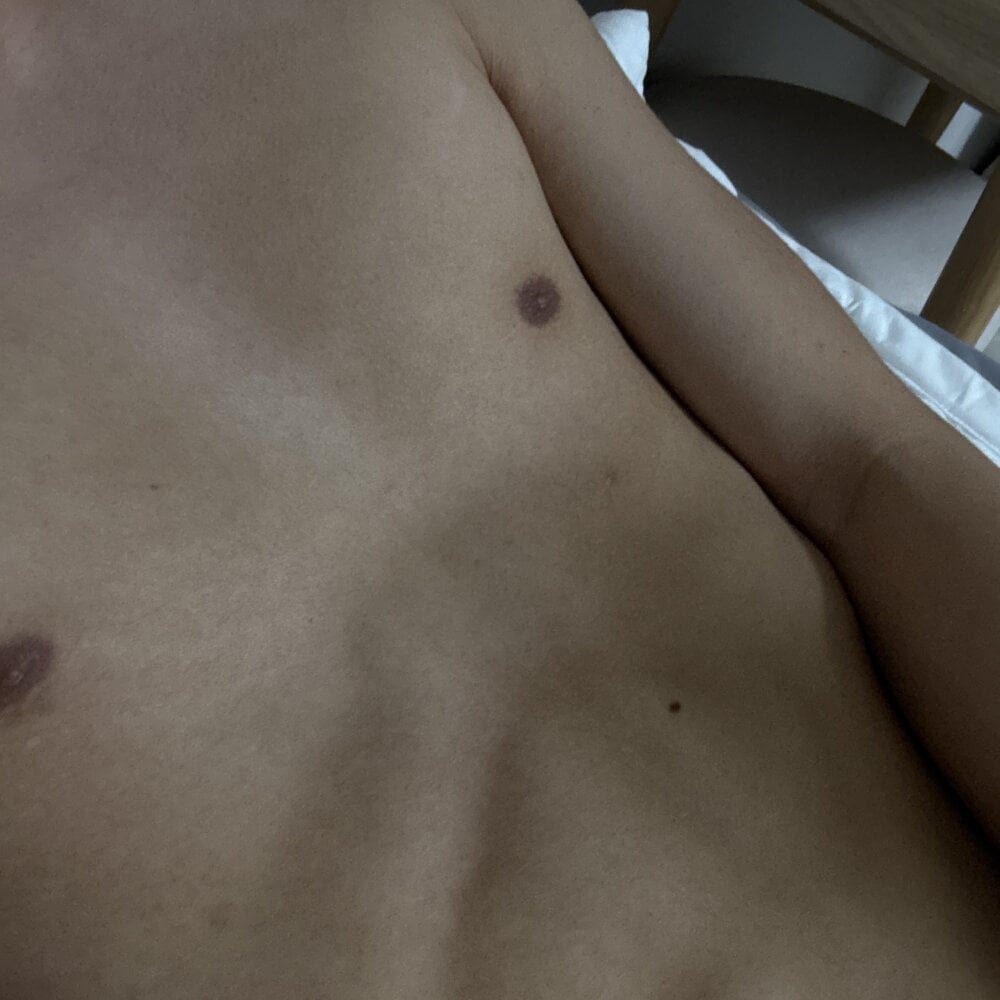 Straight_SUB Chatroom