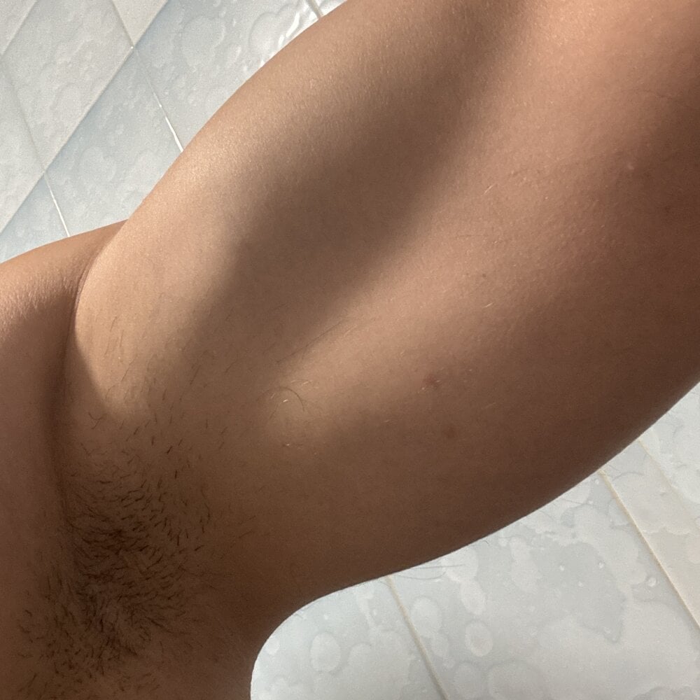 Straightbutopen Chatroom