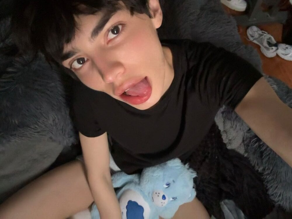 Strawberry_Kitty_ Chatroom