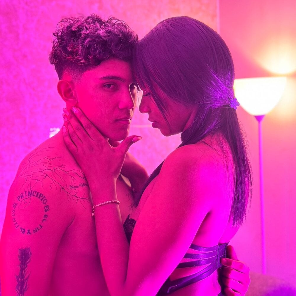 Taniandjose Chatroom