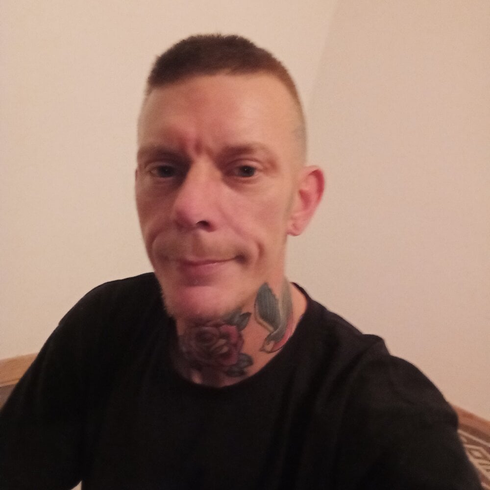 Tattooguy_86 Chatroom