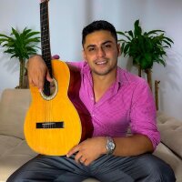 Tony_Shakers Chatroom