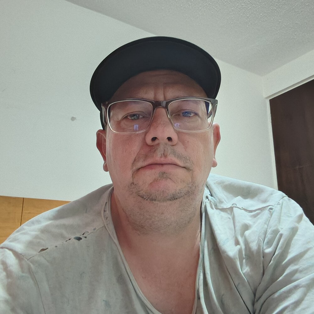 Tubebeermoso Chatroom