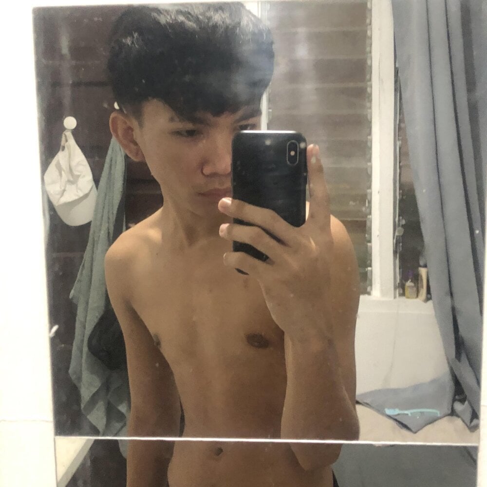Twink_Kaixx Chatroom