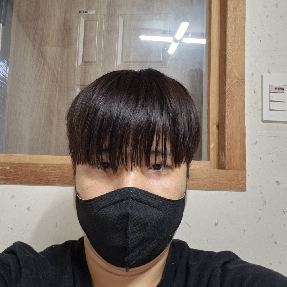 Tyyyggjju Chatroom