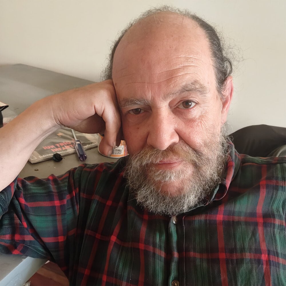 Uncle_Hottie Chatroom