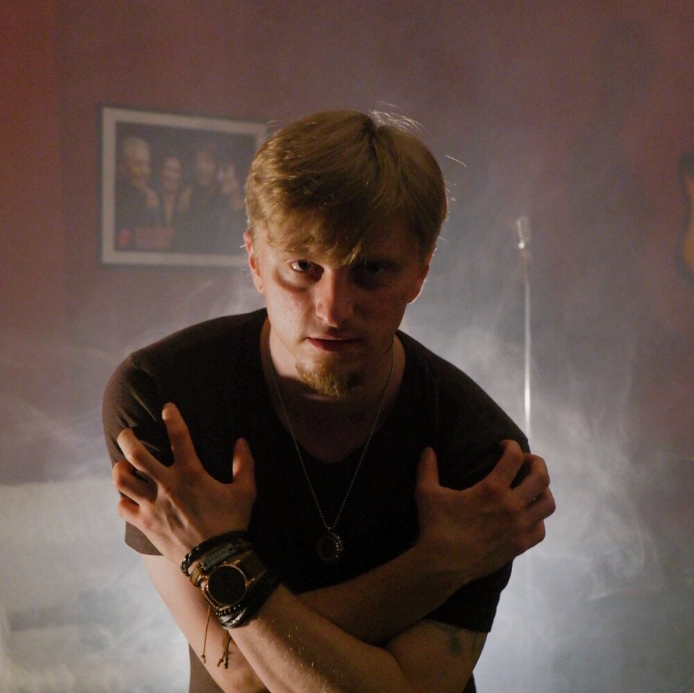 Vincent_Hardman Chatroom