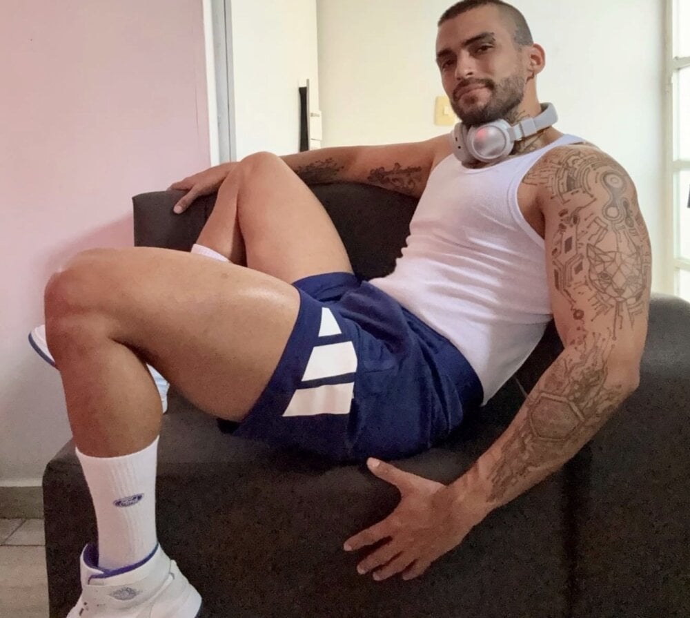 Yafir-Jafet Chatroom