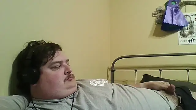 YelpedAverting Chatroom